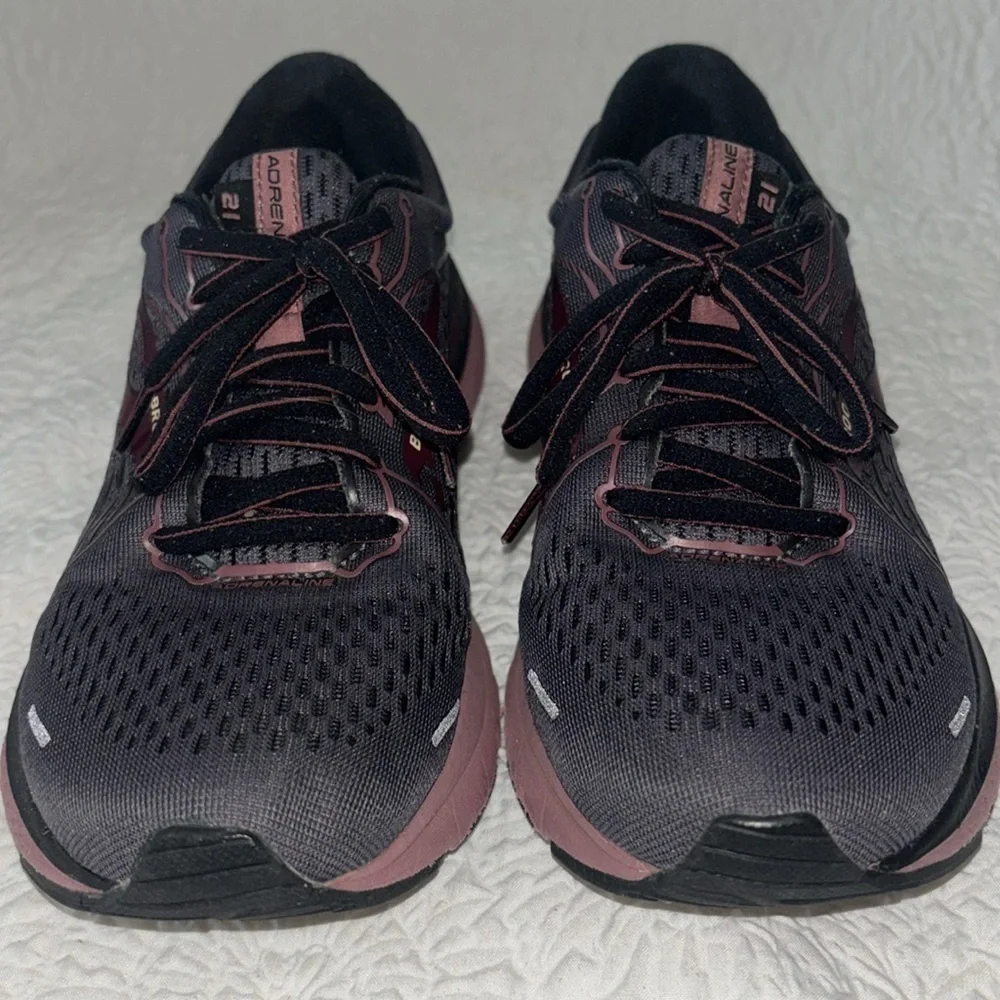 Brooks Adrenaline GTS 21 Running Sneaker - Picture 4 of 14